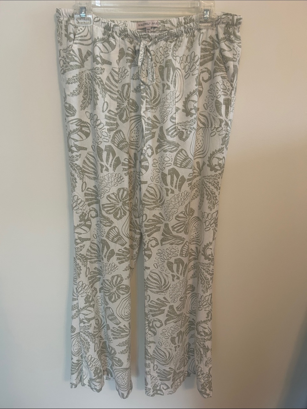 Sundry Cream Wide-Leg Pants with Sage Leaf Print